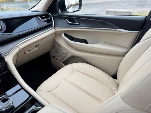 used 2022 Jeep Grand Cherokee car, priced at $31,787