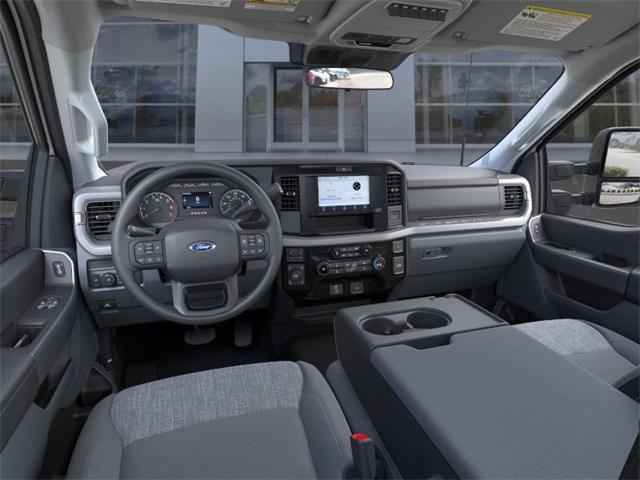 new 2025 Ford F-250 car, priced at $55,037