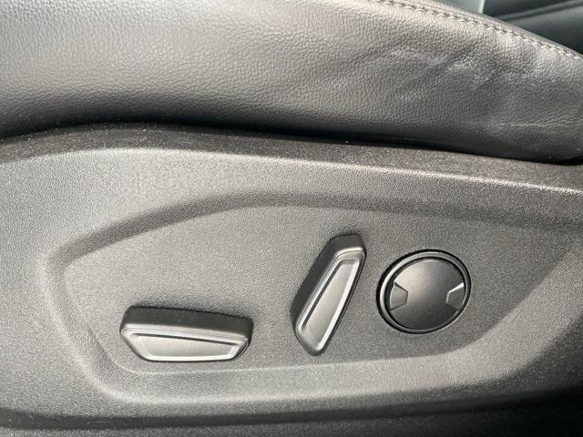 used 2023 Ford Edge car, priced at $32,899