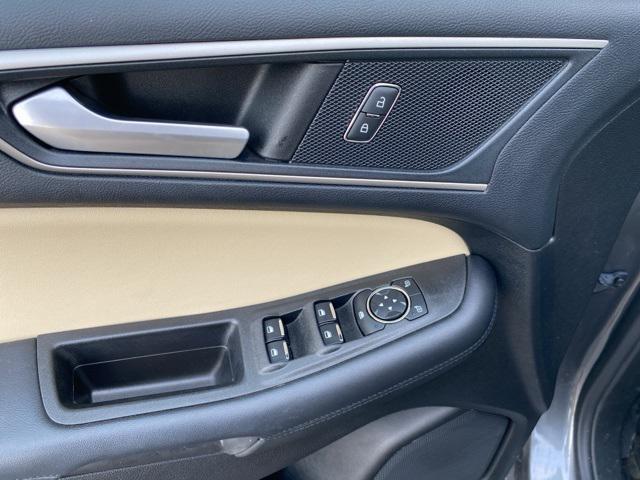 used 2022 Ford Edge car, priced at $27,990