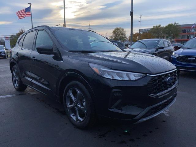 used 2023 Ford Escape car, priced at $25,977