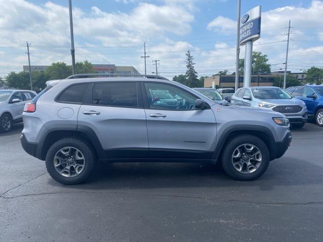 used 2019 Jeep Cherokee car, priced at $17,795