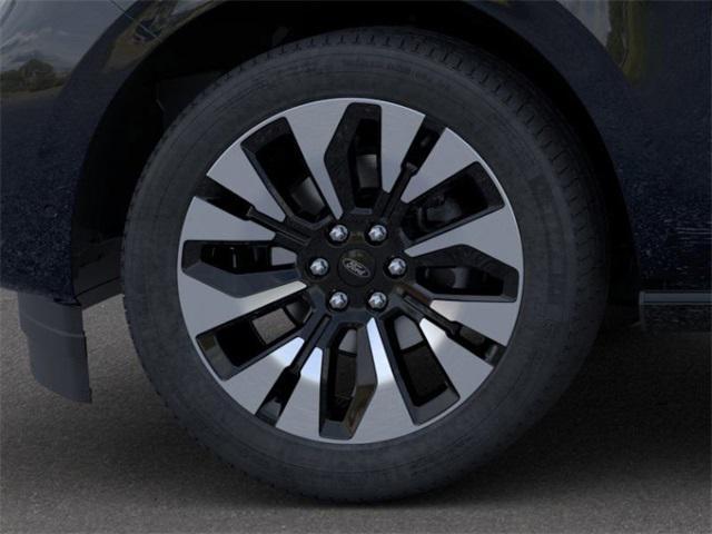new 2025 Ford Expedition car, priced at $73,939