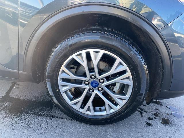 used 2022 Ford Escape car, priced at $24,400