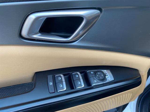 used 2022 Kia Carnival car, priced at $27,895
