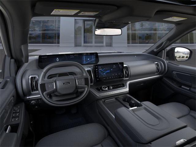 new 2025 Ford Expedition car, priced at $75,115