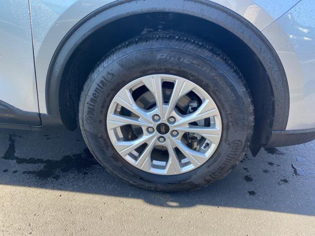 used 2023 Ford Escape car, priced at $25,899