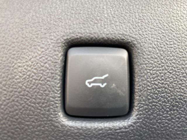 used 2022 Ford Escape car, priced at $23,062