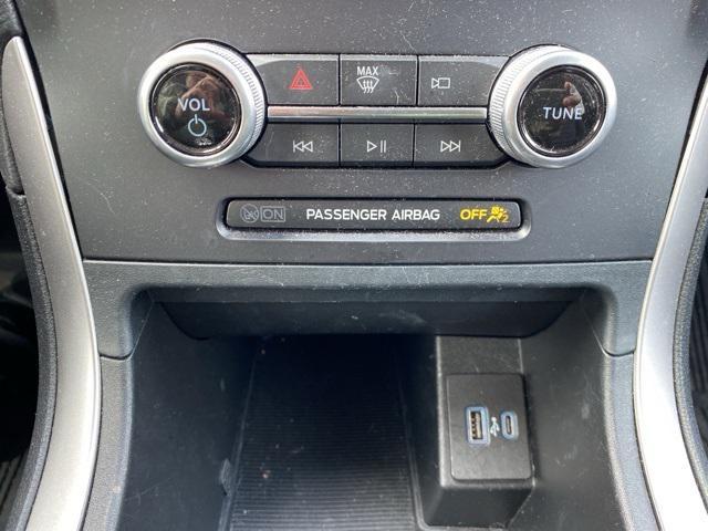 used 2022 Ford Edge car, priced at $28,554
