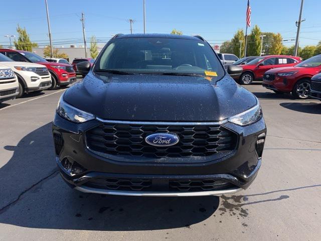 used 2023 Ford Escape car, priced at $26,898
