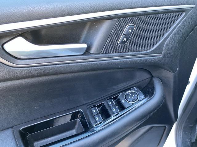 used 2015 Ford Edge car, priced at $11,195