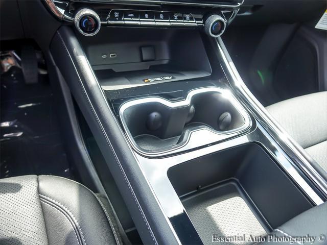 new 2025 Chevrolet Traverse car, priced at $44,682
