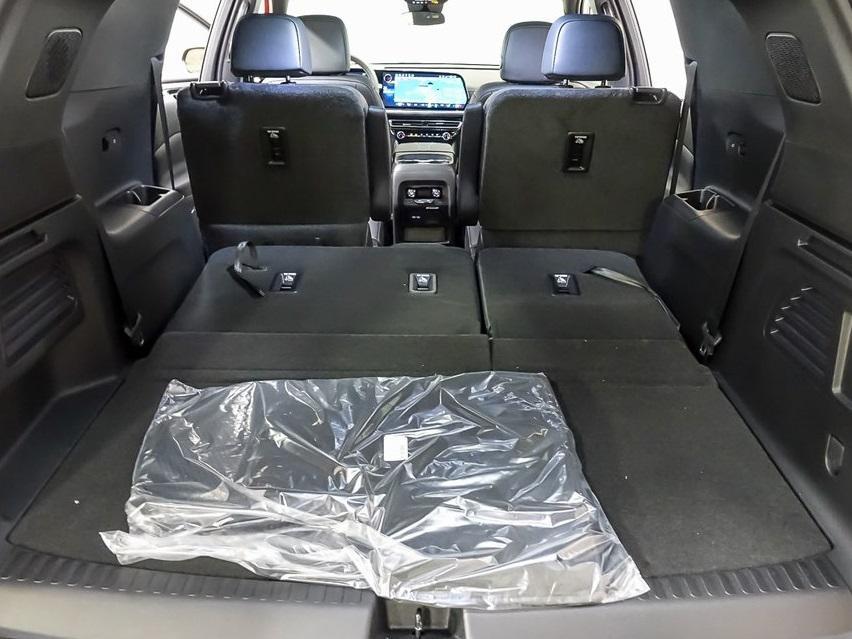 new 2025 Chevrolet Traverse car, priced at $42,262
