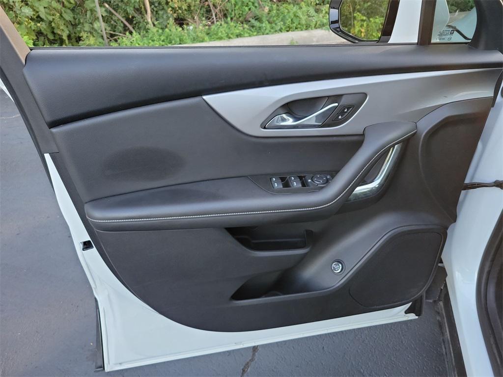 used 2023 Chevrolet Blazer car, priced at $27,991