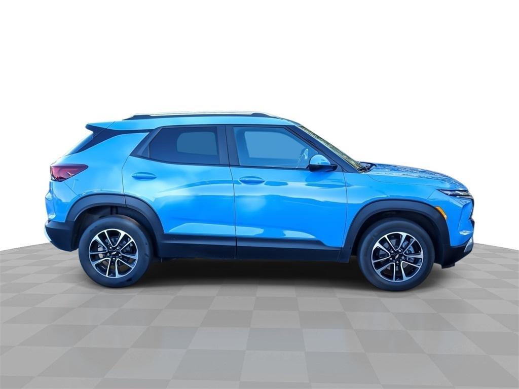 used 2024 Chevrolet TrailBlazer car, priced at $25,491