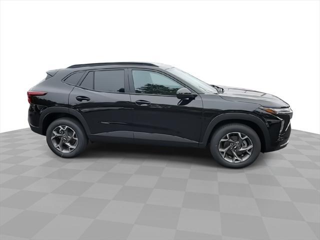 new 2025 Chevrolet Trax car, priced at $21,995