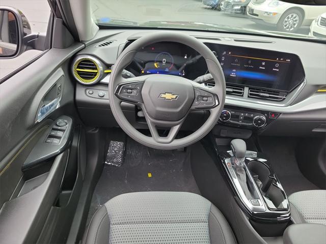 new 2025 Chevrolet Trax car, priced at $21,995