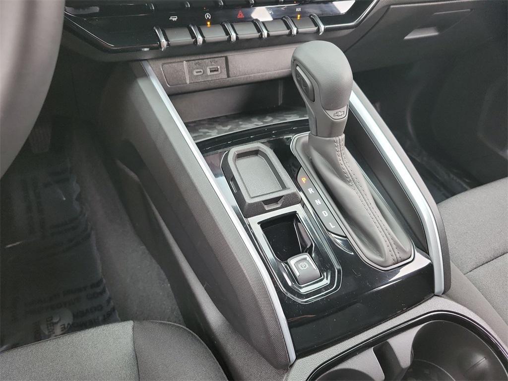 used 2025 Chevrolet Colorado car, priced at $33,990