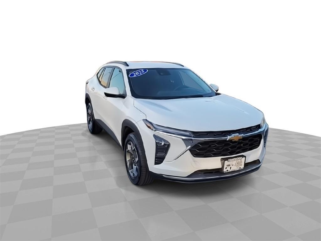 used 2025 Chevrolet Trax car, priced at $24,990