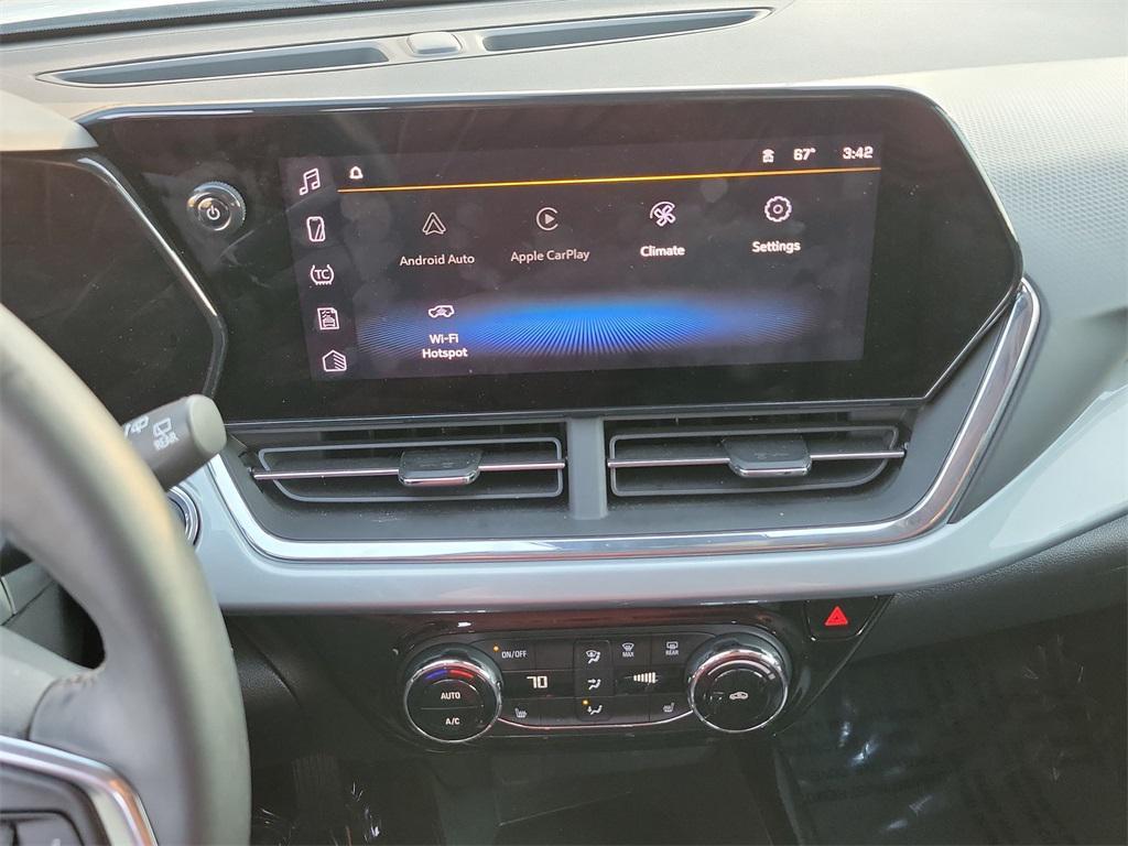 used 2025 Chevrolet Trax car, priced at $24,990