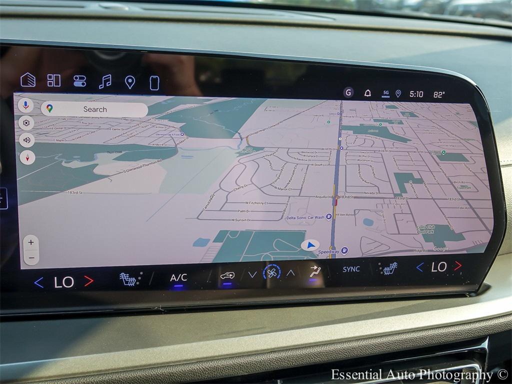 new 2026 Chevrolet Traverse car, priced at $43,015