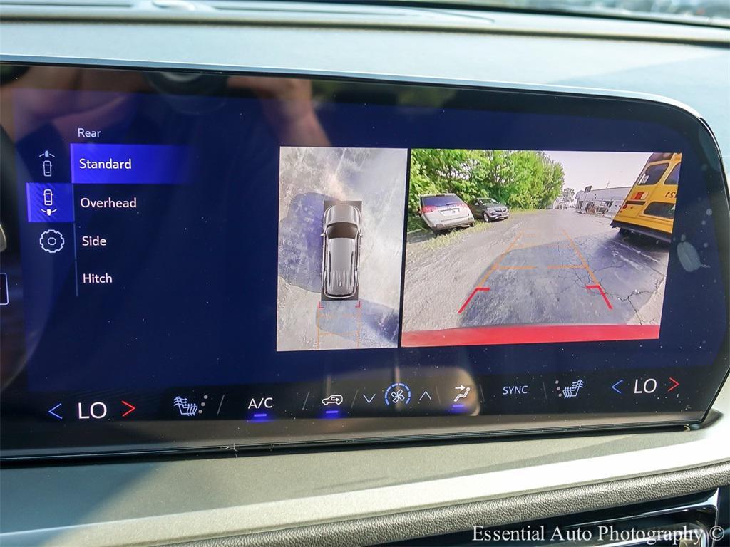 new 2026 Chevrolet Traverse car, priced at $43,015