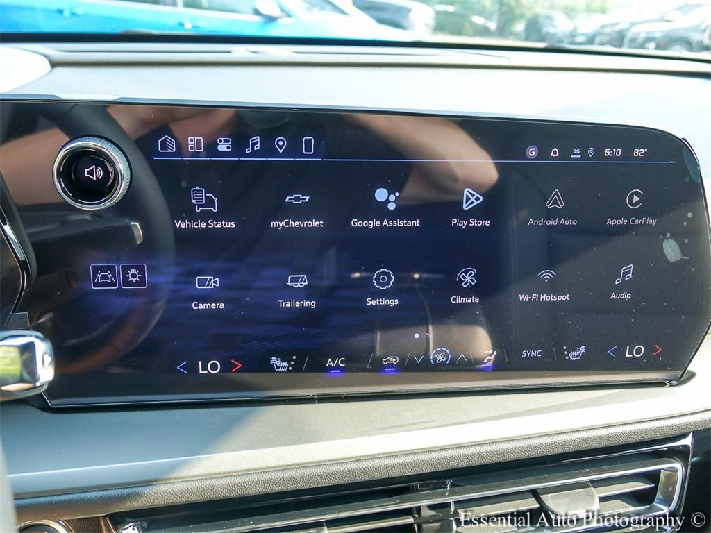 new 2026 Chevrolet Traverse car, priced at $43,015