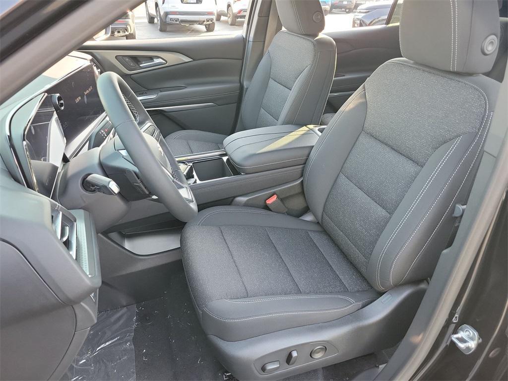 new 2026 Chevrolet Traverse car, priced at $42,565