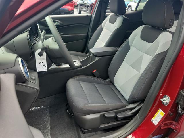 new 2025 Chevrolet Trax car, priced at $19,995