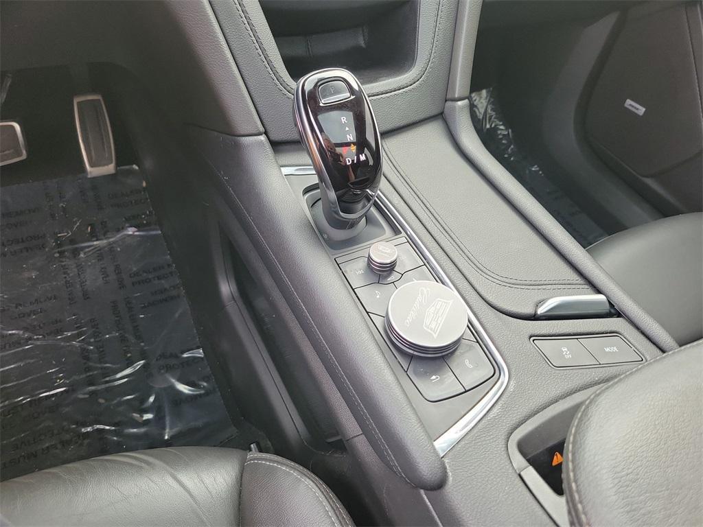used 2022 Cadillac XT6 car, priced at $39,491