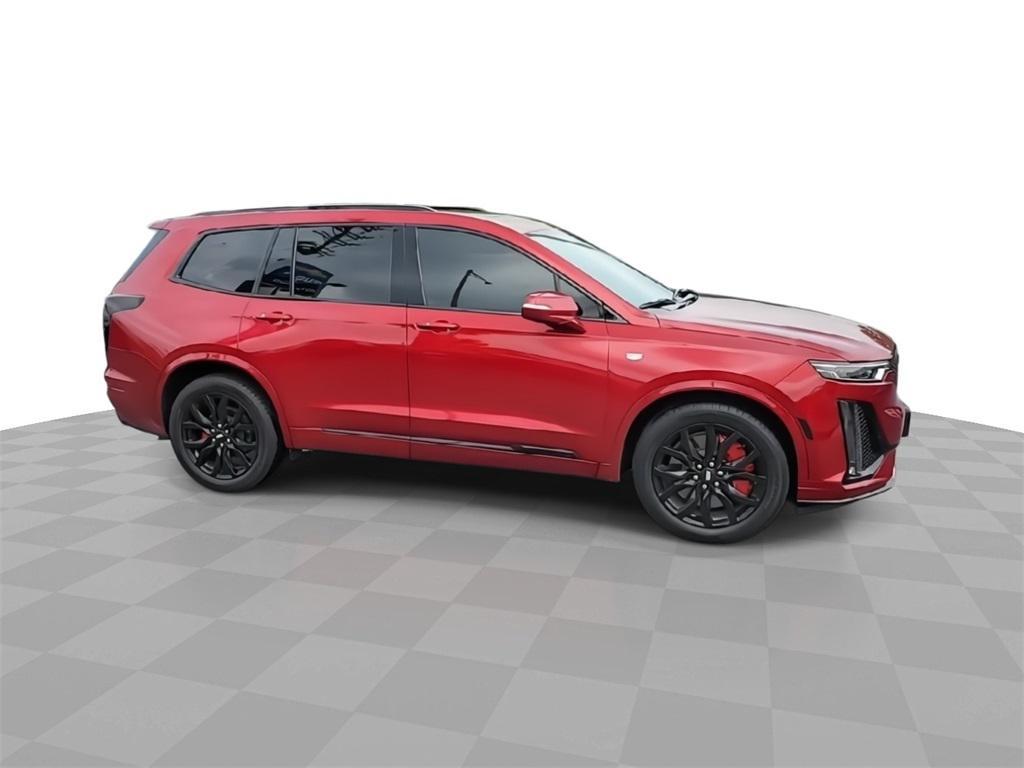 used 2022 Cadillac XT6 car, priced at $39,491