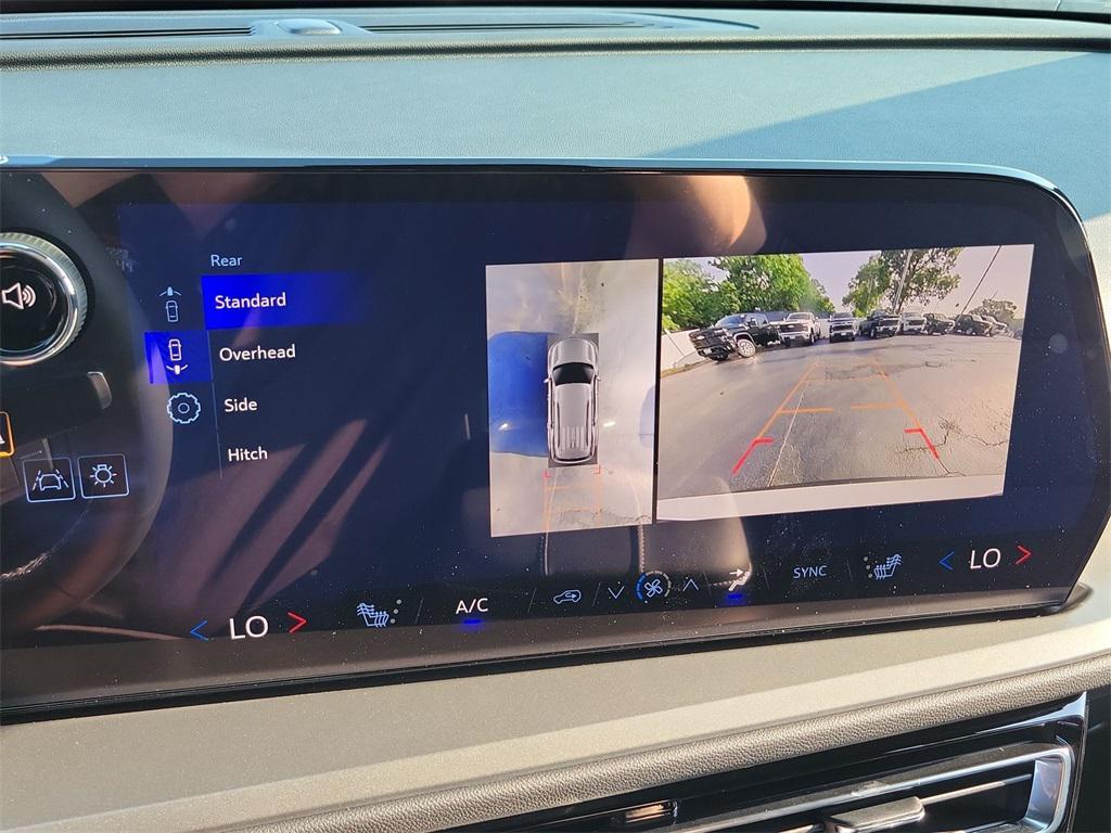new 2026 Chevrolet Traverse car, priced at $42,565
