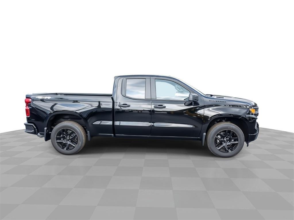 new 2026 Chevrolet Silverado 1500 car, priced at $40,995