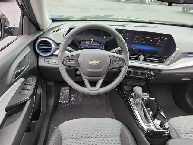 new 2025 Chevrolet Trax car, priced at $21,995