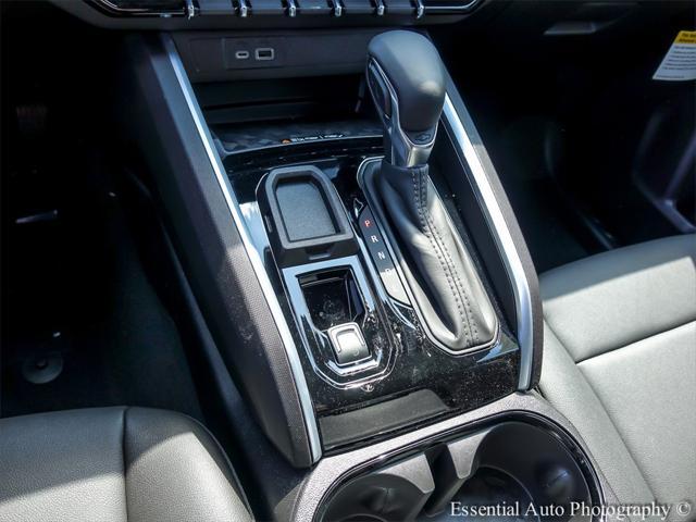 new 2025 Chevrolet Colorado car, priced at $38,995