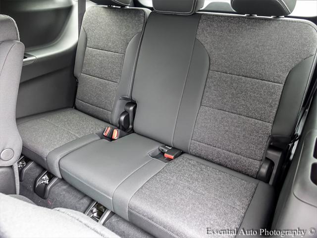 new 2025 Chevrolet Traverse car, priced at $41,047