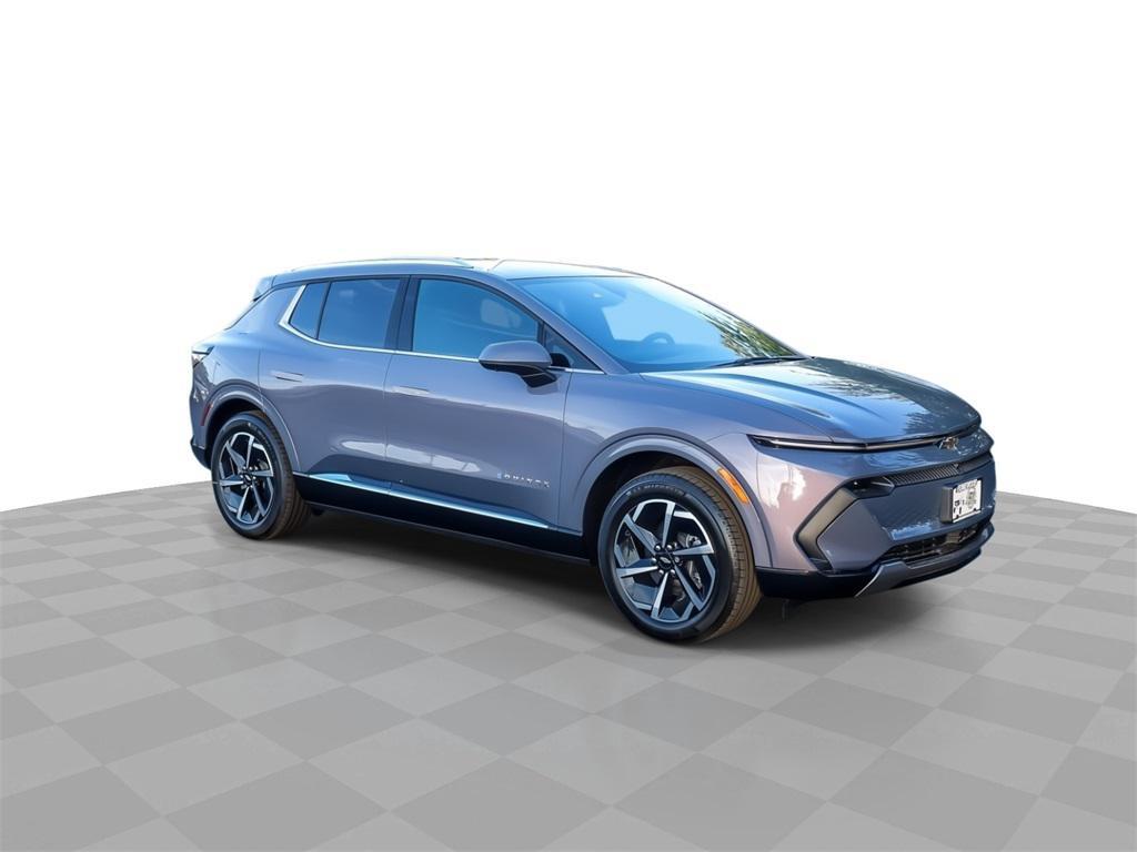 new 2025 Chevrolet Equinox EV car, priced at $27,975