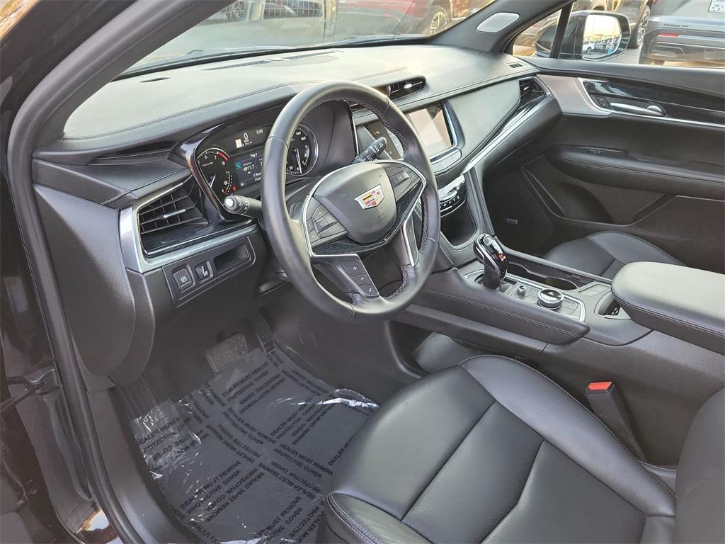 used 2025 Cadillac XT5 car, priced at $40,990