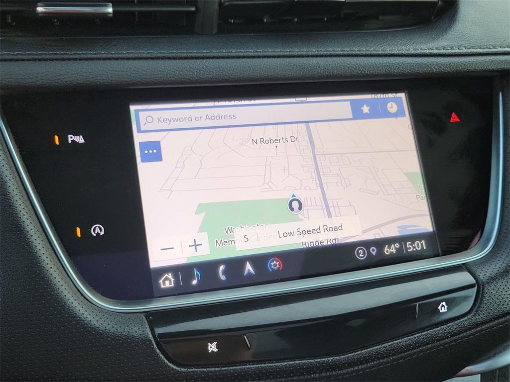 used 2025 Cadillac XT5 car, priced at $40,990