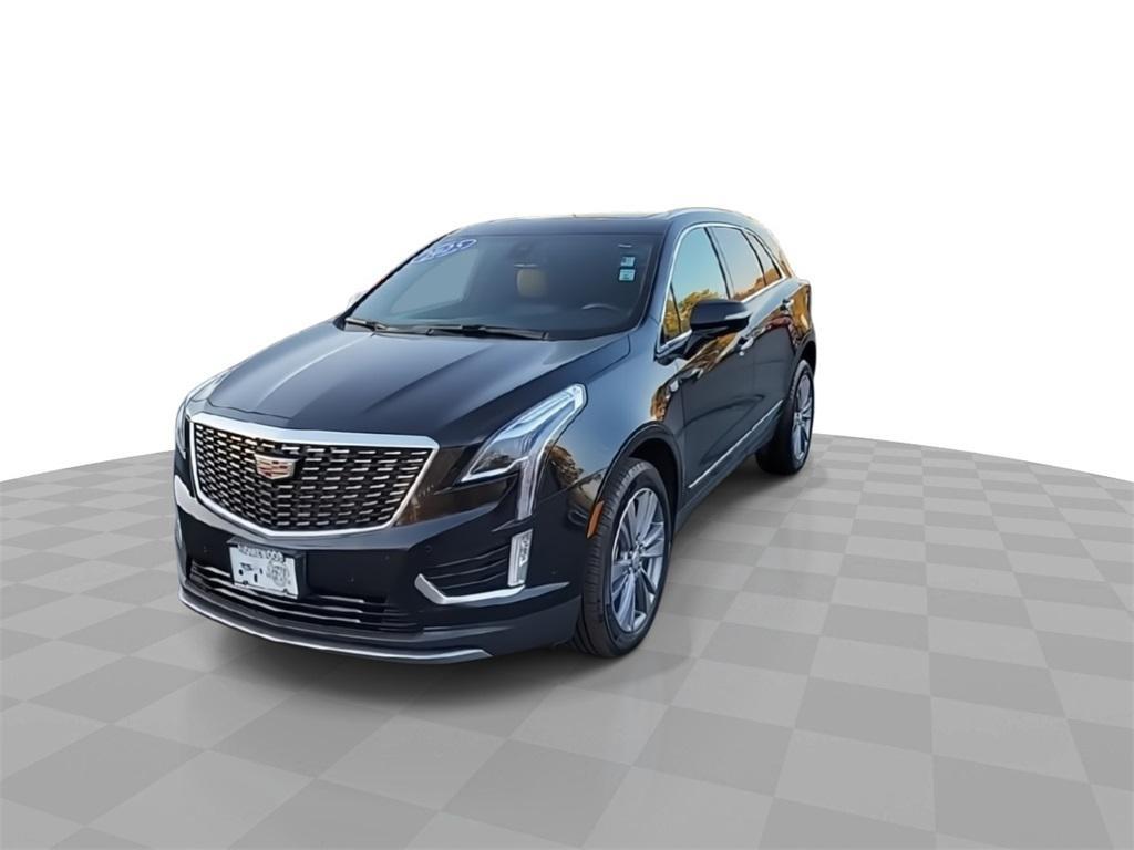 used 2025 Cadillac XT5 car, priced at $40,990