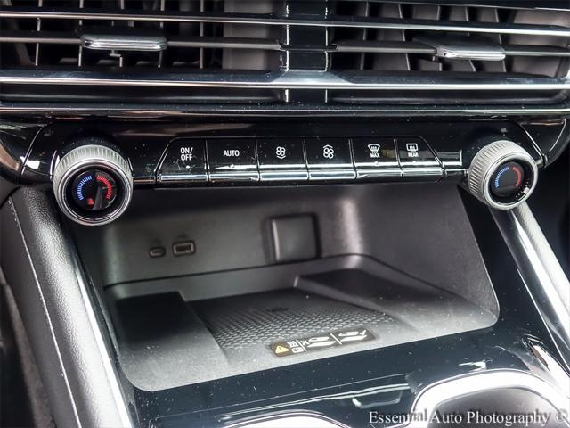 new 2025 Chevrolet Traverse car, priced at $40,592