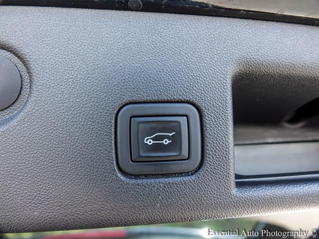used 2023 Chevrolet Equinox car, priced at $27,881