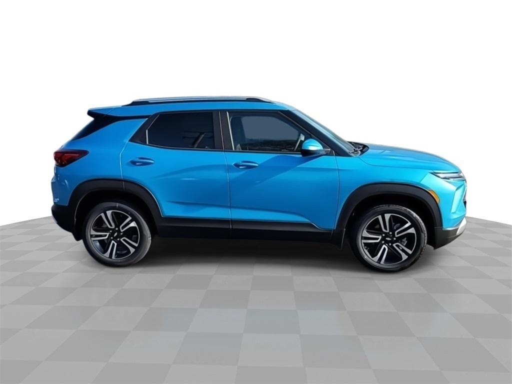 new 2025 Chevrolet TrailBlazer car, priced at $28,495