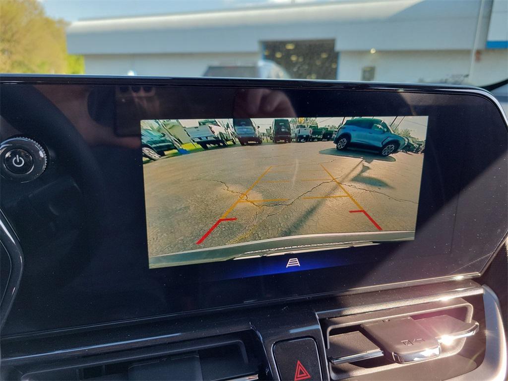 new 2025 Chevrolet TrailBlazer car, priced at $28,495