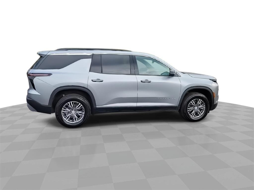used 2025 Chevrolet Traverse car, priced at $37,990