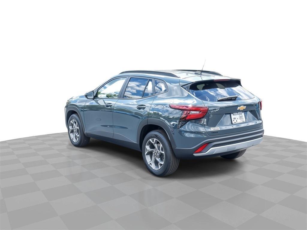 new 2025 Chevrolet Trax car, priced at $23,495