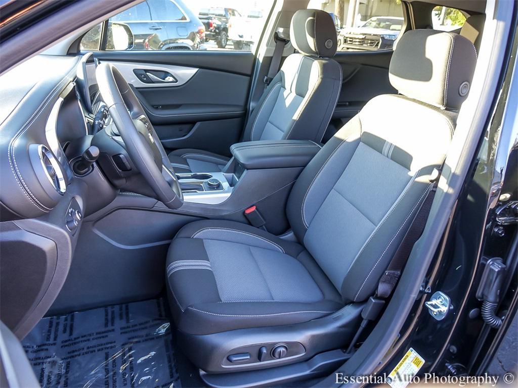 new 2025 Chevrolet Blazer car, priced at $37,995