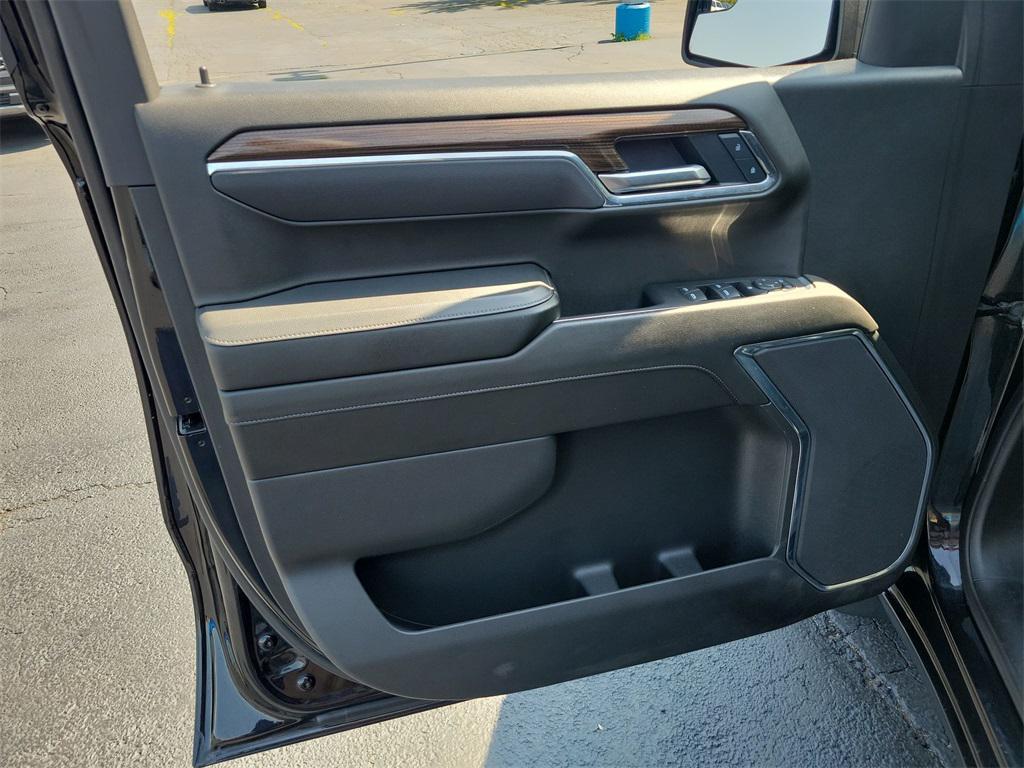 used 2025 Chevrolet Silverado 1500 car, priced at $45,991