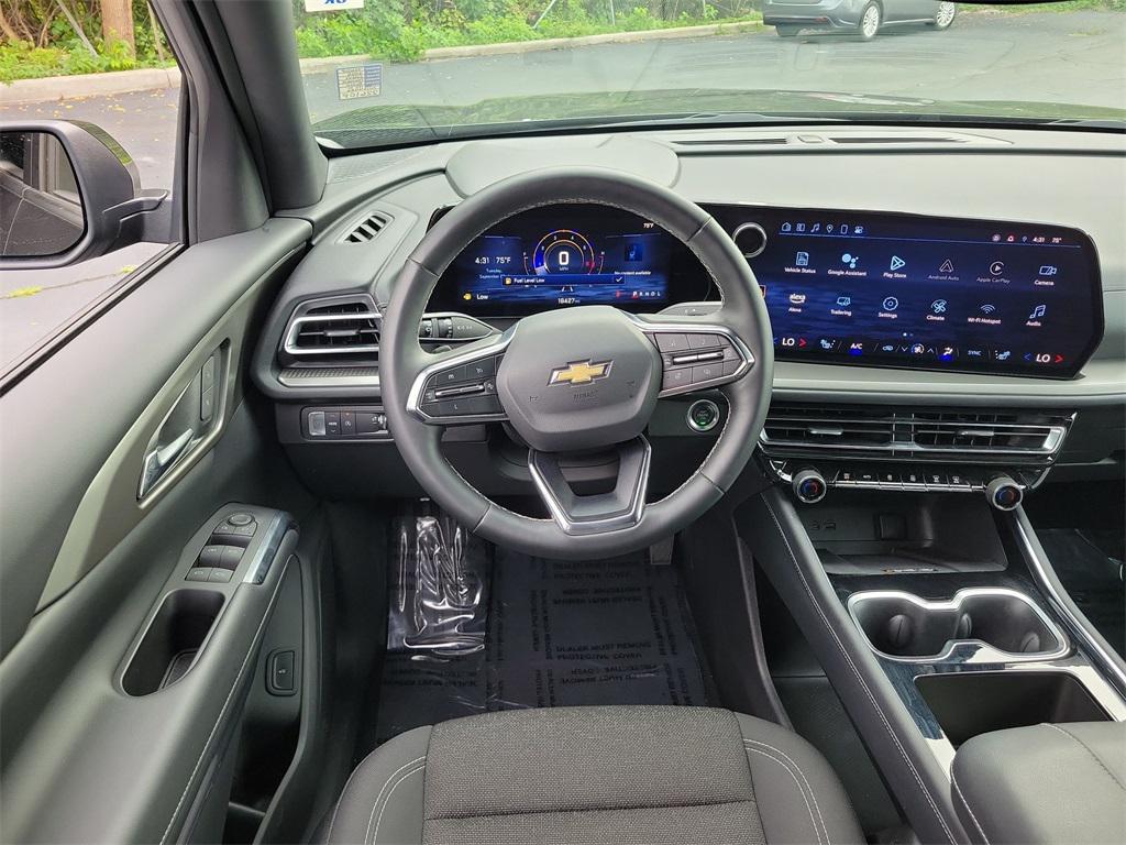 used 2025 Chevrolet Traverse car, priced at $38,491