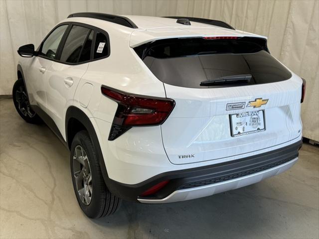 new 2025 Chevrolet Trax car, priced at $21,995